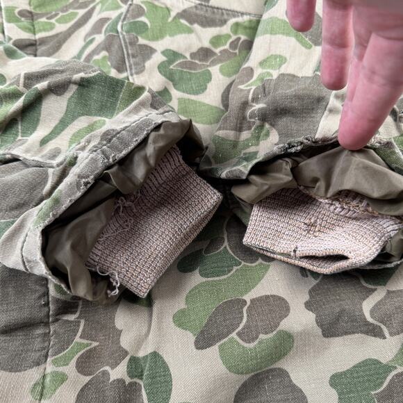 Vintage Walls Blizzard Pruf Coveralls Sz XL Duck Camo Insulated Hunting Outdoors - Picture 9 of 16